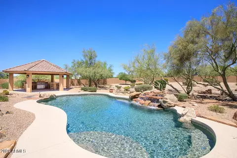 726 E Shawna Ct, Phoenix, AZ 85086 photo 14