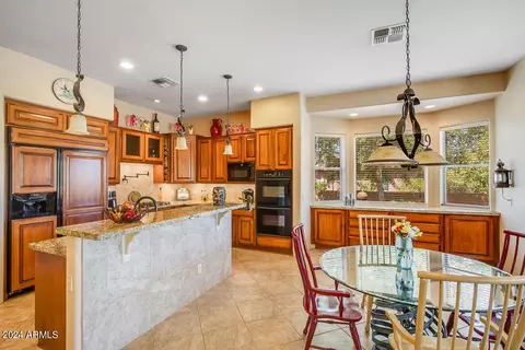 726 E Shawna Ct, Phoenix, AZ 85086 photo 5