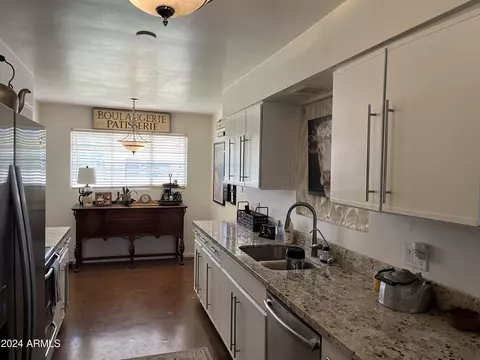 3442 N 47 Way, Phoenix, AZ 85018 photo 10