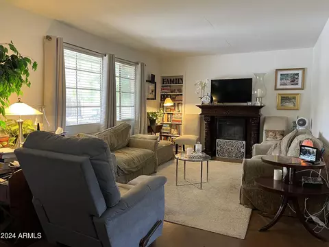 3442 N 47 Way, Phoenix, AZ 85018 photo 6