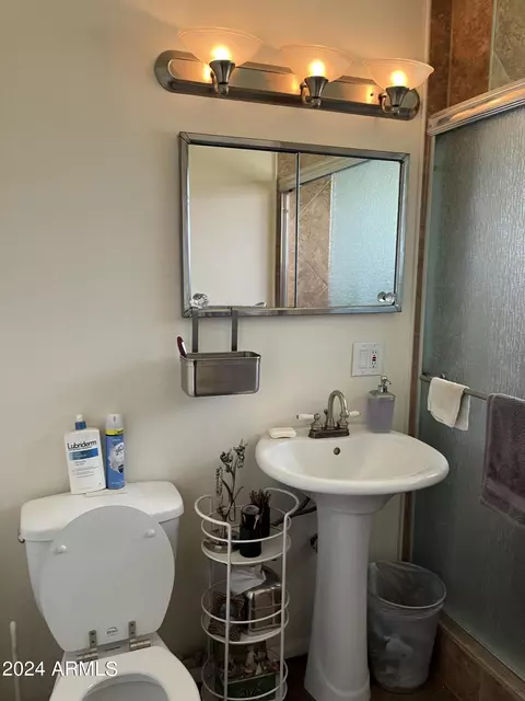 3442 N 47 Way, Phoenix, AZ 85018 photo 16