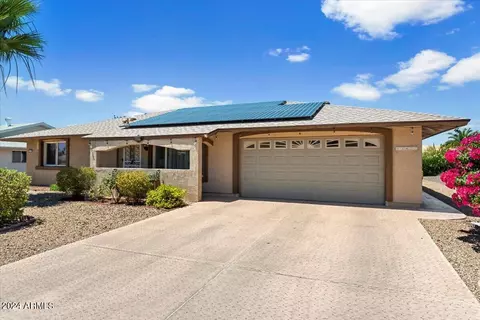 13427 W Shadow Hills Dr, Sun City West, AZ 85375