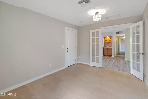 4323 E Michelle Dr, Phoenix, AZ 85032 photo 6