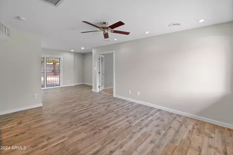 4323 E Michelle Dr, Phoenix, AZ 85032 photo 4