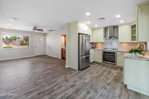 4323 E Michelle Dr, Phoenix, AZ 85032 photo 8