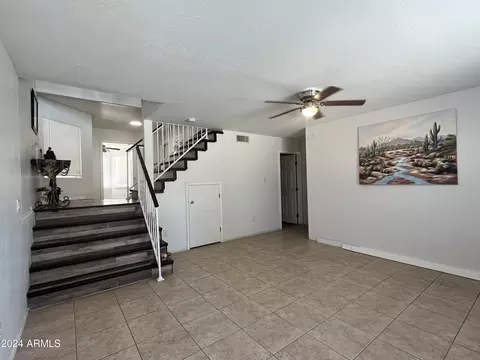 Living - 1027 N Sparrow Dr, Gilbert, AZ 85234 photo 2 of 3