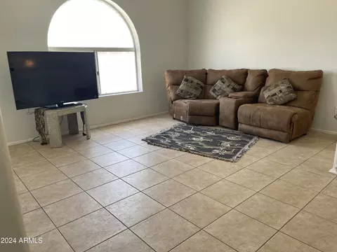 Living - 1027 N Sparrow Dr, Gilbert, AZ 85234 photo 3 of 3