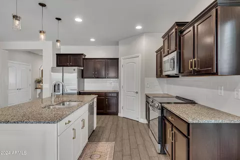 11042 E Topaz Ave, Mesa, AZ 85212 photo 9