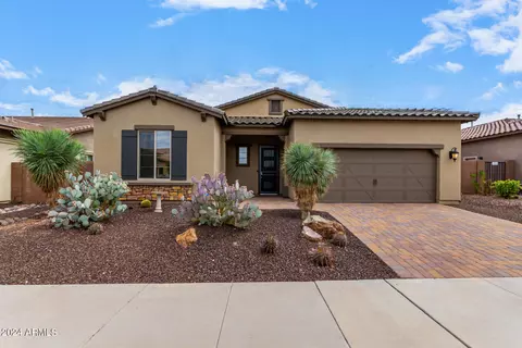 16027 W Desert Hills Dr, Surprise, AZ 85379