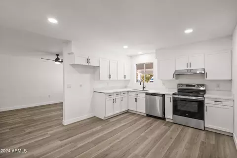 442 E Royal Palms Dr, Mesa, AZ 85203 photo 6
