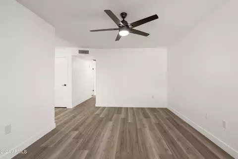 442 E Royal Palms Dr, Mesa, AZ 85203 photo 3