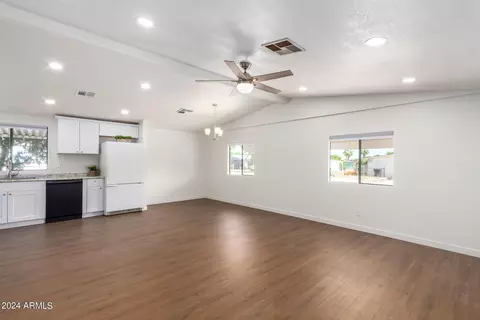 7624 E Holmes Ave, Mesa, AZ 85209 photo 13