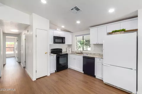 7624 E Holmes Ave, Mesa, AZ 85209 photo 10