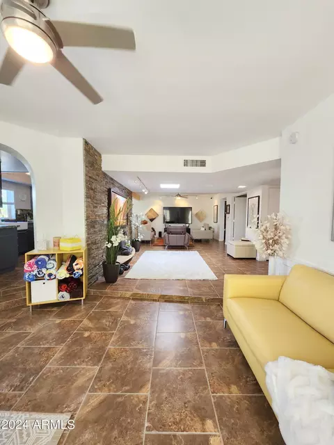 10629 N 9th St, Phoenix, AZ 85020 photo 17