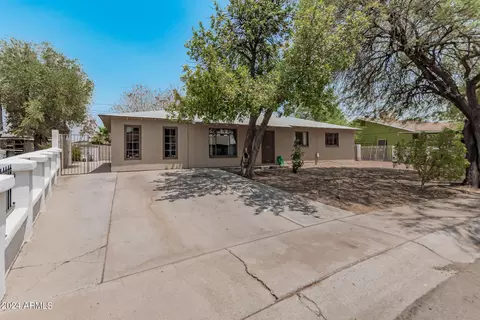 3125 N 40th Ln, Phoenix, AZ 85019 photo 2