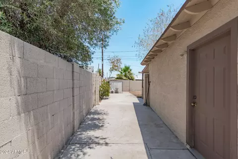 3125 N 40th Ln, Phoenix, AZ 85019 photo 26