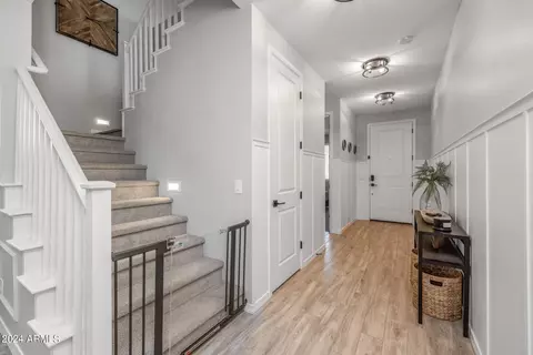 Entry Way - 9354 E Static Ave, Mesa, AZ 85212 photo 5 of 5