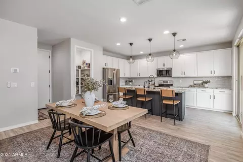 9354 E Static Ave, Mesa, AZ 85212