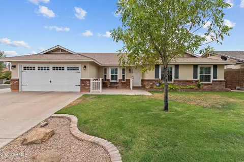 649 N 38th St, Mesa, AZ 85205