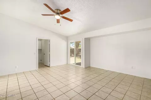 8414 W Fairmount Ave, Phoenix, AZ 85037 photo 4