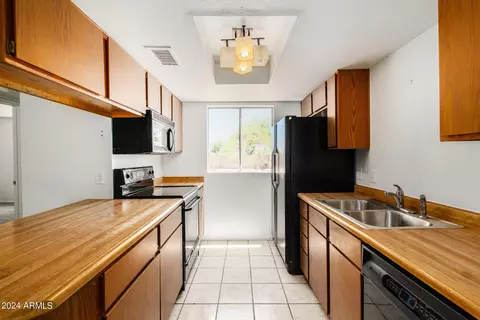 8414 W Fairmount Ave, Phoenix, AZ 85037 photo 11