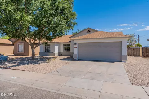 9045 W Highland Ave, Phoenix, AZ 85037