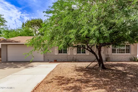2237 E Vista Dr, Phoenix, AZ 85022