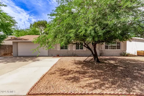 2237 E Vista Dr, Phoenix, AZ 85022 photo 2