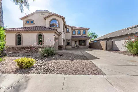 206 E Clairidge Dr, San Tan Valley, AZ 85143