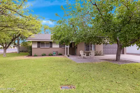 239 E Huntington Dr, Tempe, AZ 85282