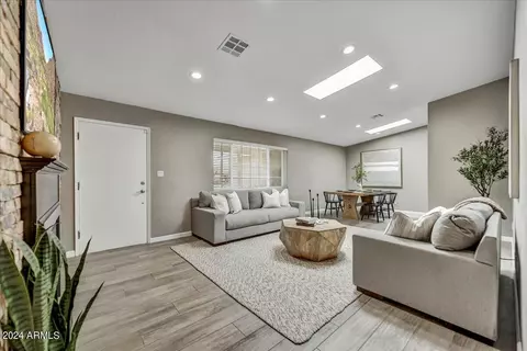 3132 E Highland Ave, Phoenix, AZ 85016 photo 9