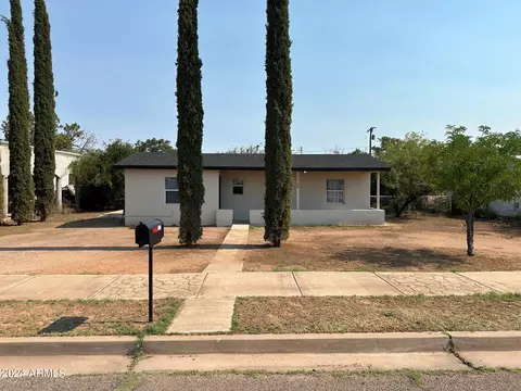 1708 E 6th St, Douglas, AZ 85607