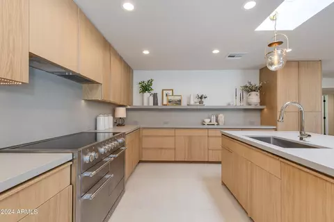 2576 E Georgia Ave, Phoenix, AZ 85016 photo 13