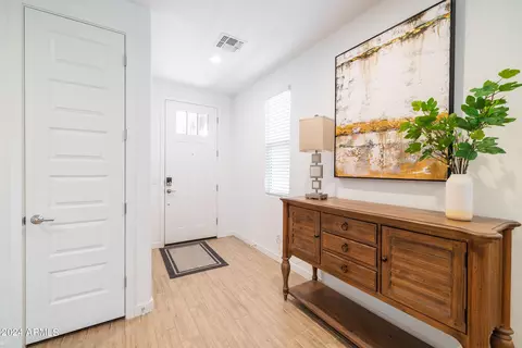 9659 E Twinkle Ave, Mesa, AZ 85212 photo 2