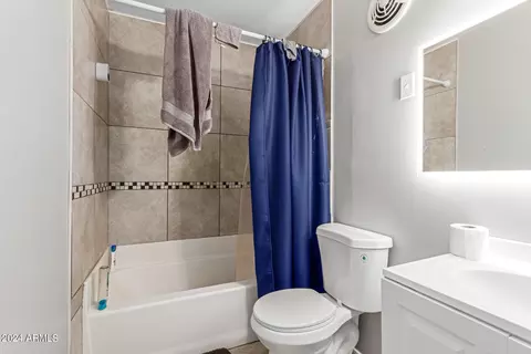 5802 W Avalon Dr, Phoenix, AZ 85031 photo 24