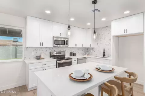 121 N Flint Cir, Mesa, AZ 85201 photo 8
