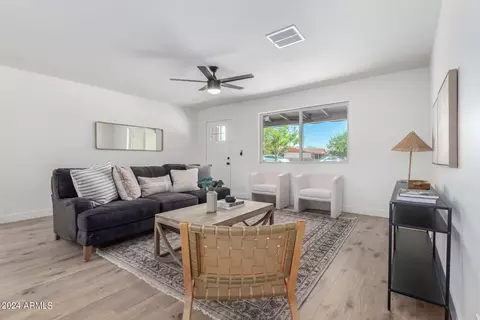 121 N Flint Cir, Mesa, AZ 85201 photo 4
