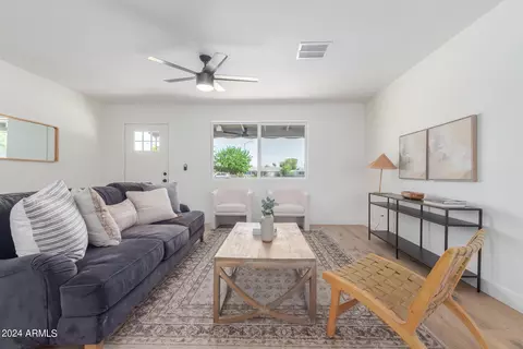 121 N Flint Cir, Mesa, AZ 85201 photo 3