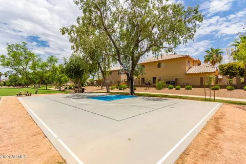 345 E Palomino Ct, Gilbert, AZ 85296 photo 61