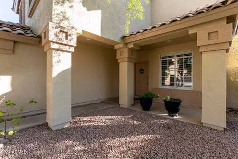 345 E Palomino Ct, Gilbert, AZ 85296 photo 6