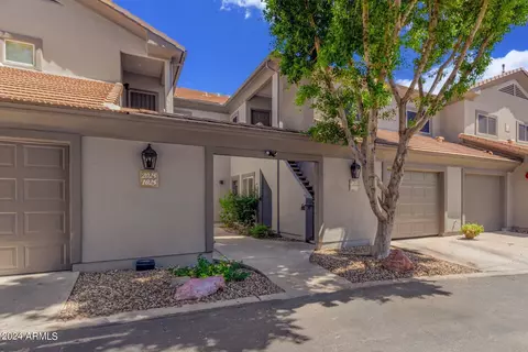 7401 W Arrowhead Clubhouse Dr #1026, Glendale, AZ 85308
