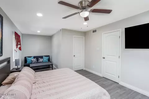 441 E Carson Dr, Tempe, AZ 85282 photo 11