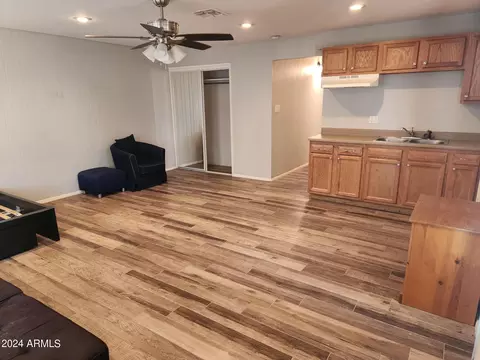 3327 W Camelback Rd, Phoenix, AZ 85017 photo 4