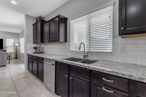 2675 E Gillcrest Rd, Gilbert, AZ 85298 photo 14