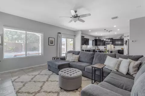 2675 E Gillcrest Rd, Gilbert, AZ 85298 photo 11