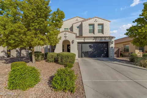 2675 E Gillcrest Rd, Gilbert, AZ 85298 photo 2