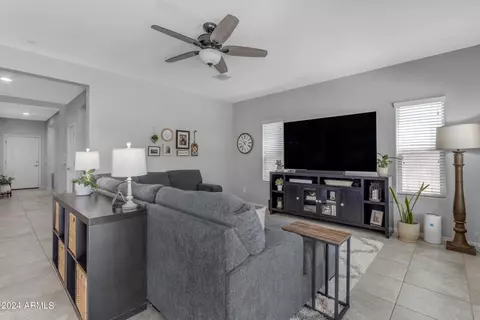 2675 E Gillcrest Rd, Gilbert, AZ 85298 photo 10