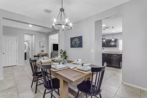 2675 E Gillcrest Rd, Gilbert, AZ 85298 photo 16