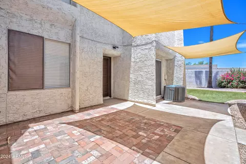 1502 S River Dr, Tempe, AZ 85281 photo 2