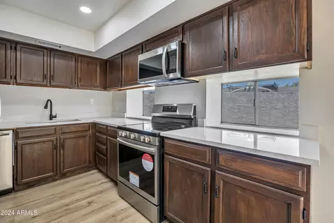 1502 S River Dr, Tempe, AZ 85281 photo 5